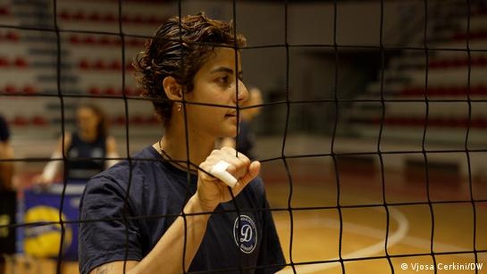 Volejbollistja ‘e shkatërruar’ nga hetimi për gjininë