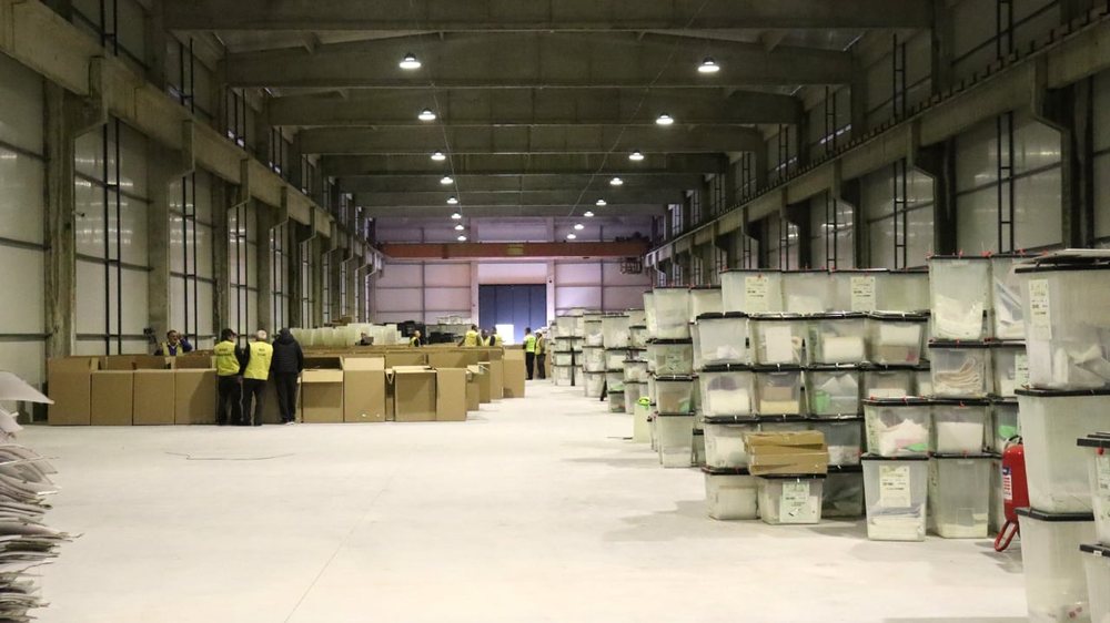 KQZ nis shpërndarjen e materialeve për zgjedhjet e pjesshme të 9