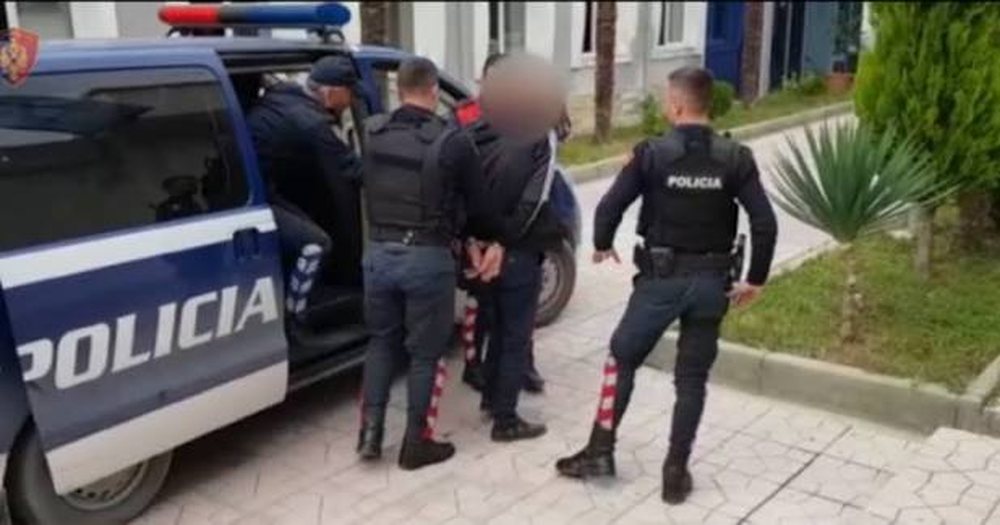 Shpërndante kanabis në doza, arrestohet 21-vjeçari në