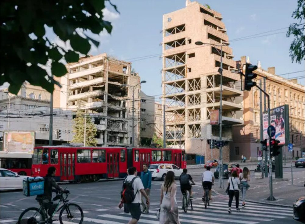 Kuvendi i Serbisë miraton ndërtimin e hotelit të Kushnerit