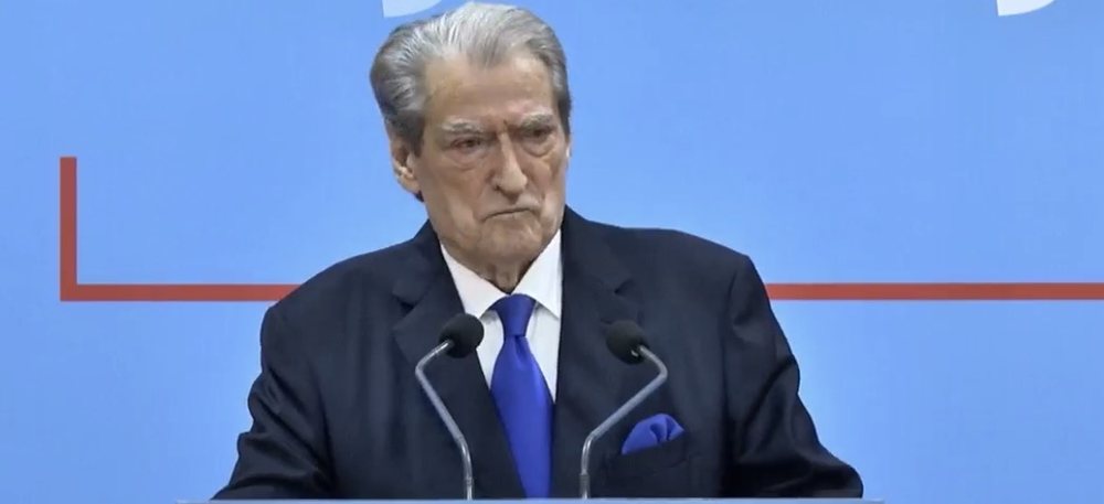 Berisha reagon pas takimit të Ervin Salianjit: “Aktivitet privat, pa