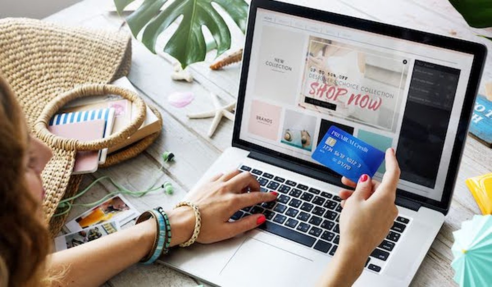 &ldquo;Rrjetet sociale ndikojn&euml; shum&euml; n&euml; blerjet impulsive dhe