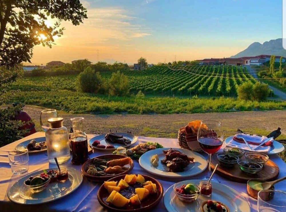 Agroturizmi, rritja pa zhurm&euml;; modeli q&euml; po fiton betej&euml;n e