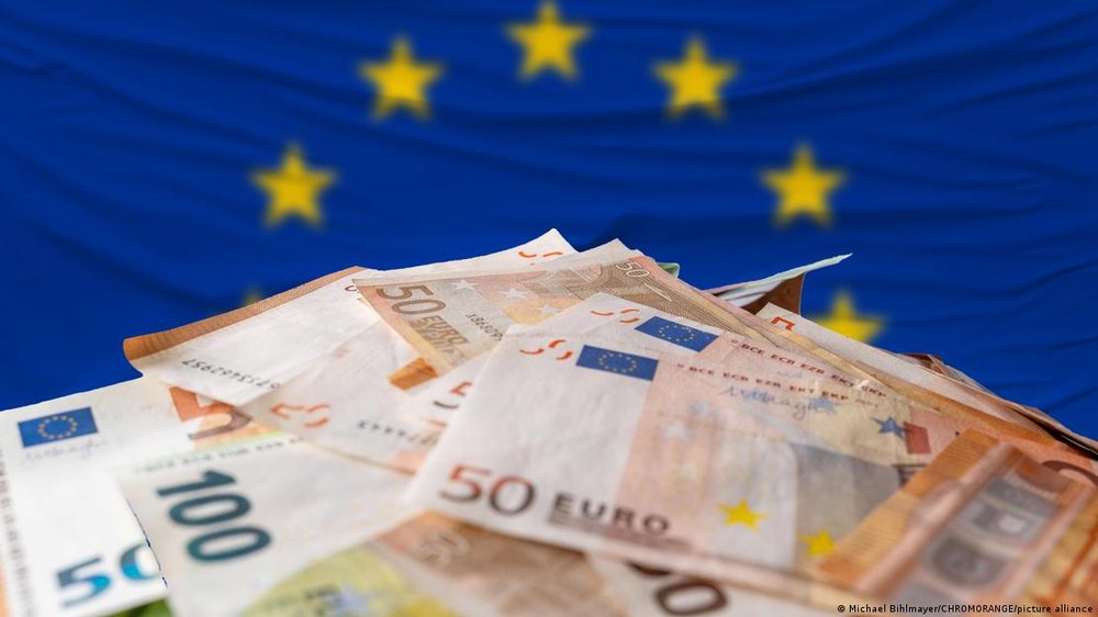 Bullgaria hyn n&euml; Eurozon&euml;! DW: Pse ka kaq r&euml;nd&euml;si p&euml;r