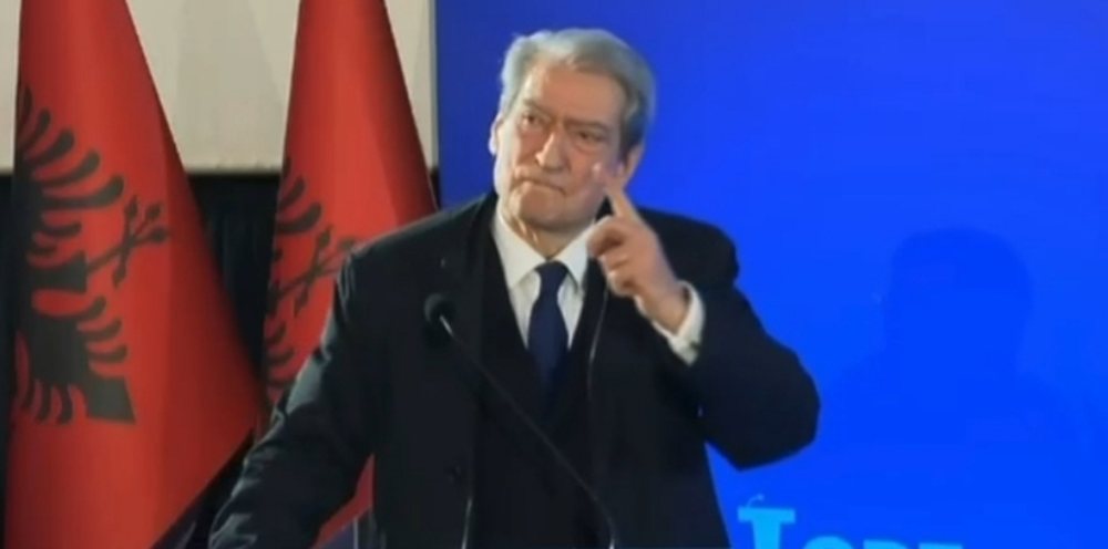 Berisha nga Kor&ccedil;a sulmon Salianjin: Kush shkelmon besimin e