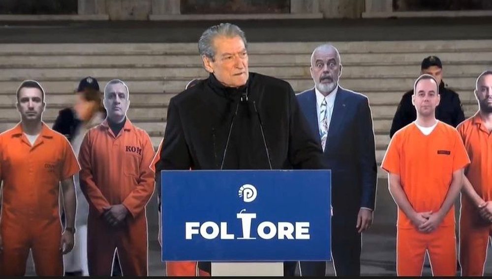 Berisha shpall s&euml;rish armik Altin Dumanin, n&euml; kulmin e presionit