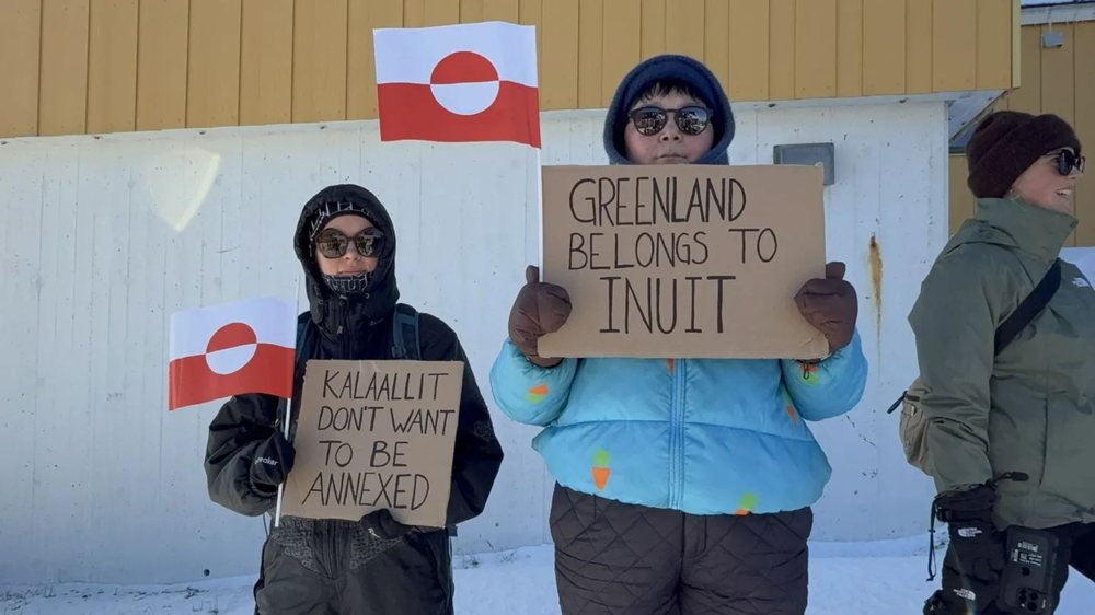 Sht&euml;pia e Bardh&euml;: Trump po shqyrton t&euml; gjitha opsionet p&euml;r