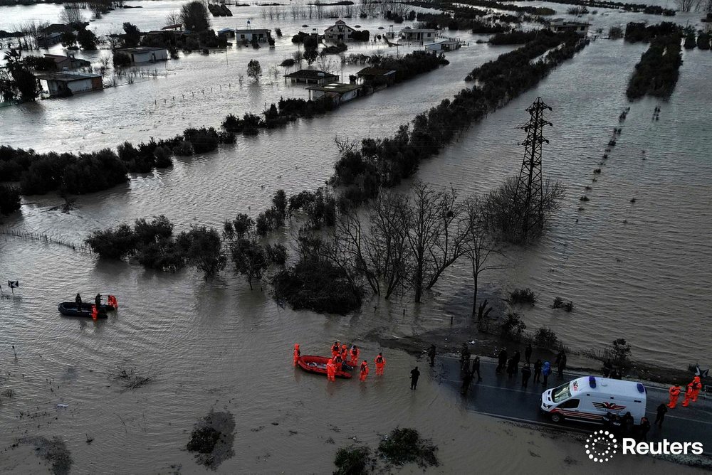 Ky nuk &euml;sht&euml; vet&euml;m zem&euml;rim i natyr&euml;s!