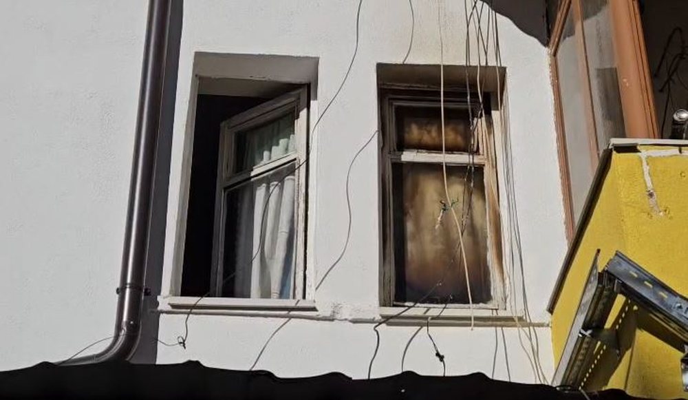 Zjarr tragjik n&euml; Kor&ccedil;&euml;, humb jet&euml;n nj&euml;