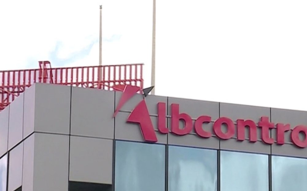 &ldquo;Albcontrol&rdquo; heq nga vetja &ldquo;Air Albania&rdquo;-n e