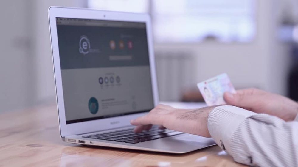 Problemet teknike t&euml; e-Albania me sistemin po paralizojn&euml; aktivitetin