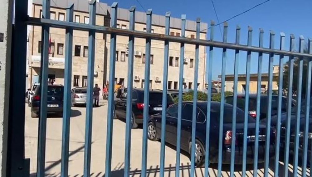 Dhoma e Avokatis&euml; Vlor&euml; kund&euml;rshton zhvendosjen e Kadastr&euml;s: