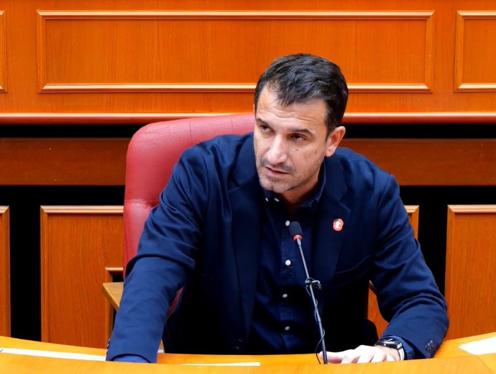 Hazbi Balliu shqyrton padin&euml; e Veliajt ndaj prokurorit Olsi Dado, gjyqtari