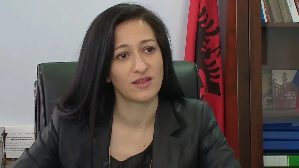 &ldquo;Nj&euml; sh&euml;rb&euml;tore pa dinjitet&rdquo;