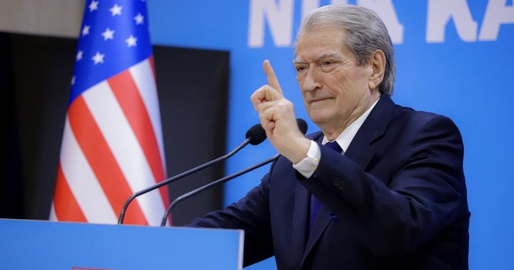 Berisha sulmon GJK-n&euml; por fsheh emrat e an&euml;tar&euml;ve