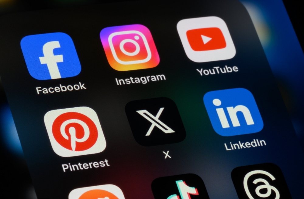 Spanja do t&euml; hetoj&euml; X, Meta dhe TikTok p&euml;r materiale me abuzim