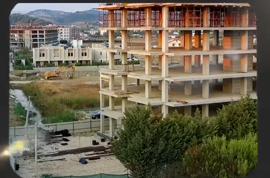 Kavaja's Qerret, from tourist area to concrete site