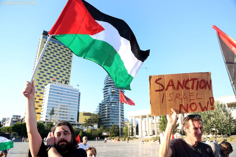 ‘Raportim nga ferri’: Jeta dhe puna e gazetarëve në Gaza