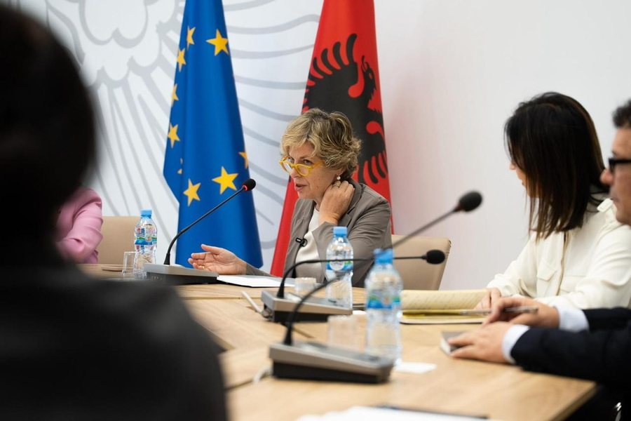 Barnat që nuk shërojnë: Ministrja flet për reforma,