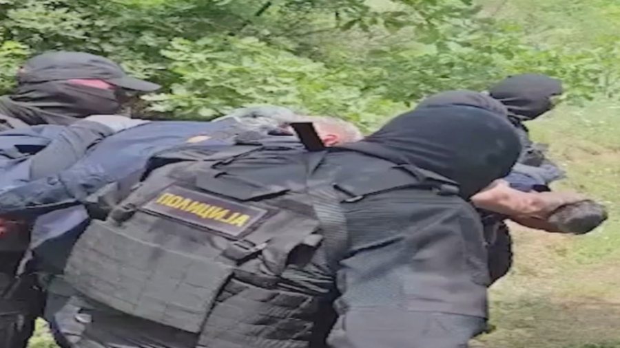 Xhandarmëria serbe thyen kufirin dhe hyn në Kosovë: Plagosën