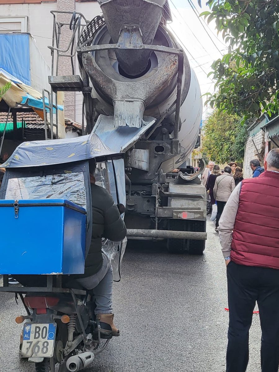 Betoni që burgos Tiranën: Kur zhurma, korrupsioni dhe makineritë