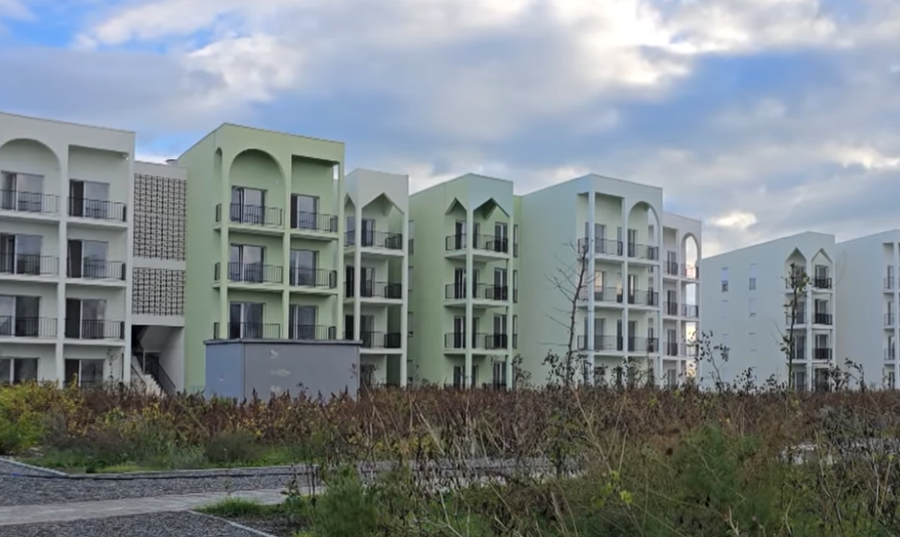 Three years after the earthquake/ The new neighborhood in Spitalë still has