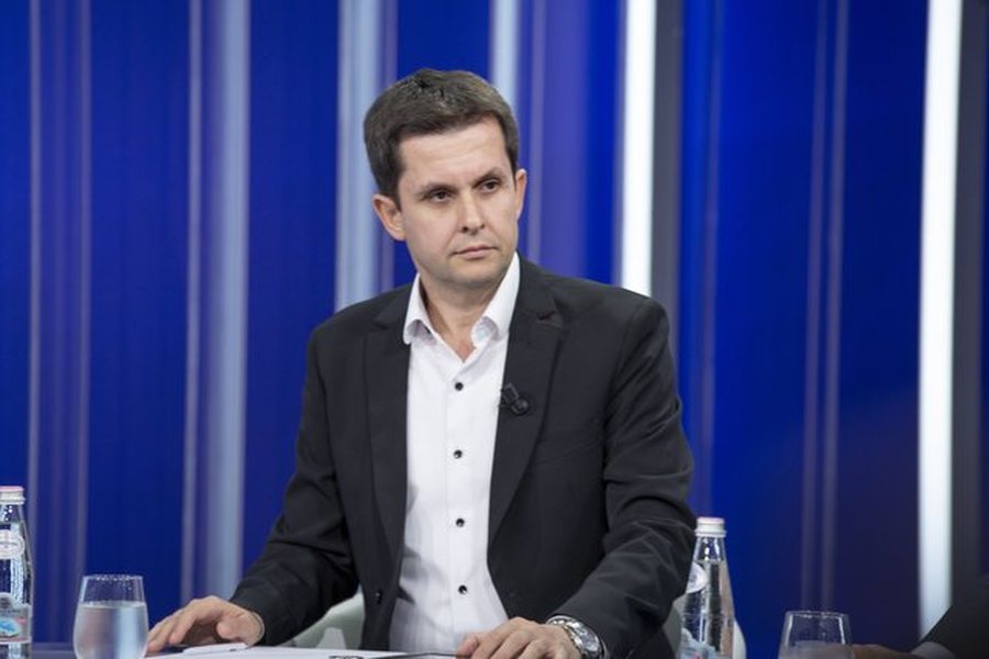 “Partia duhet të kalojë në riaorganizim të