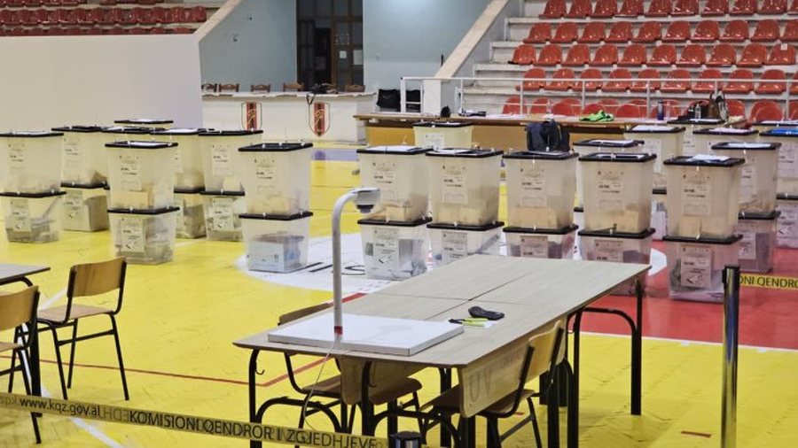 ‘Bojkoti’ i zgjedhjeve të pjesshme thellon mungesën e