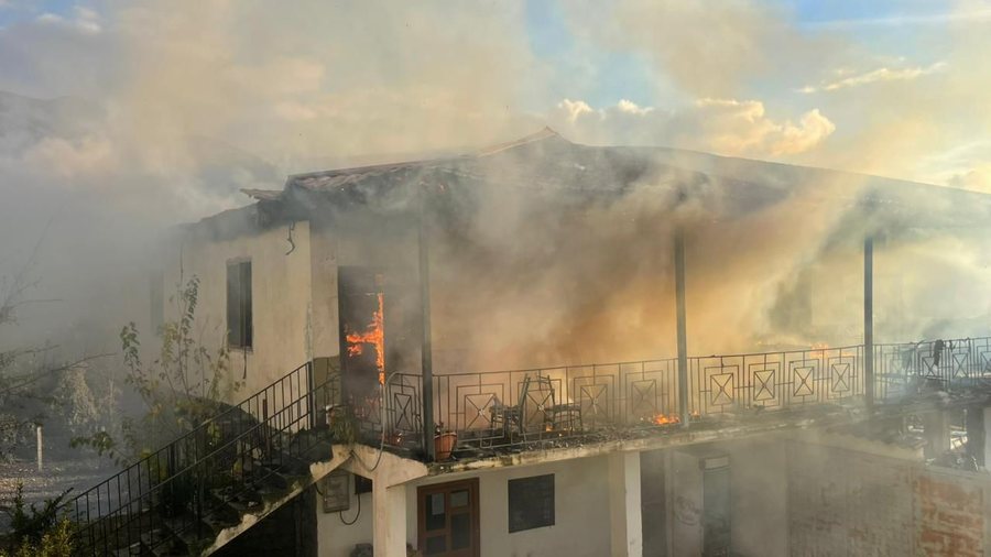 Apartment in Gramsh engulfed in flames, extensive material damage