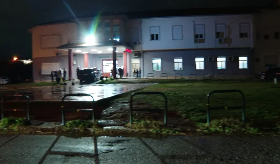 Quarrel over a girl/ 35-year-old man raped with a baseball bat in Lezha, sent to