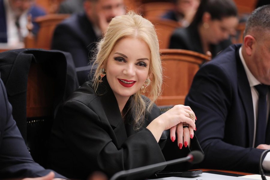 Politikë me filtra/ Kush janë politikanet që pozat i kanë si