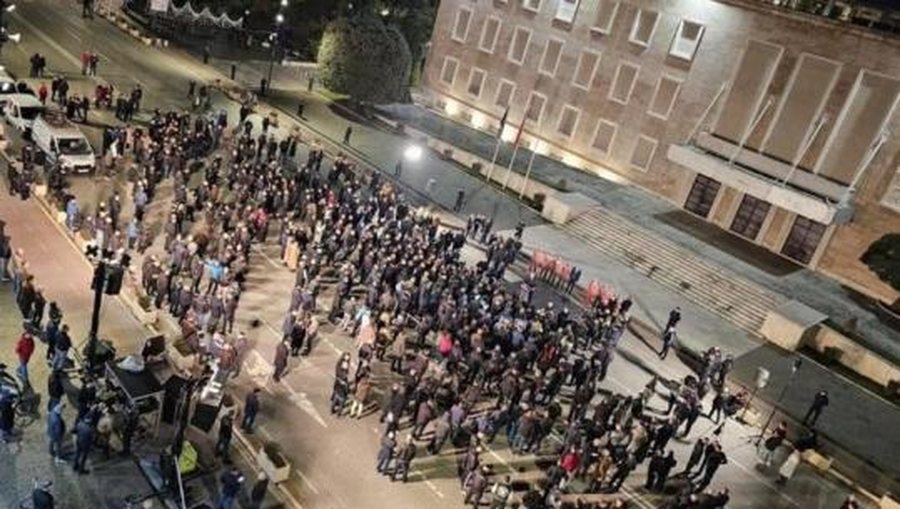 Policia merr masa për protestën e PD para Kryeministrisë,