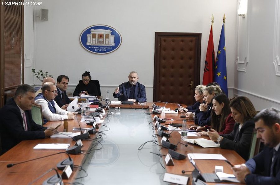 Rishikimi i Reformës në Drejtësi, mazhoranca kërkon