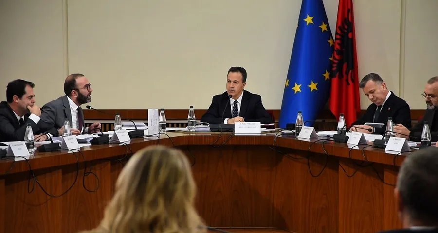 Pamjet nga mbledhja e K&euml;shillit t&euml; Mandateve/ Opozita k&euml;rkoi