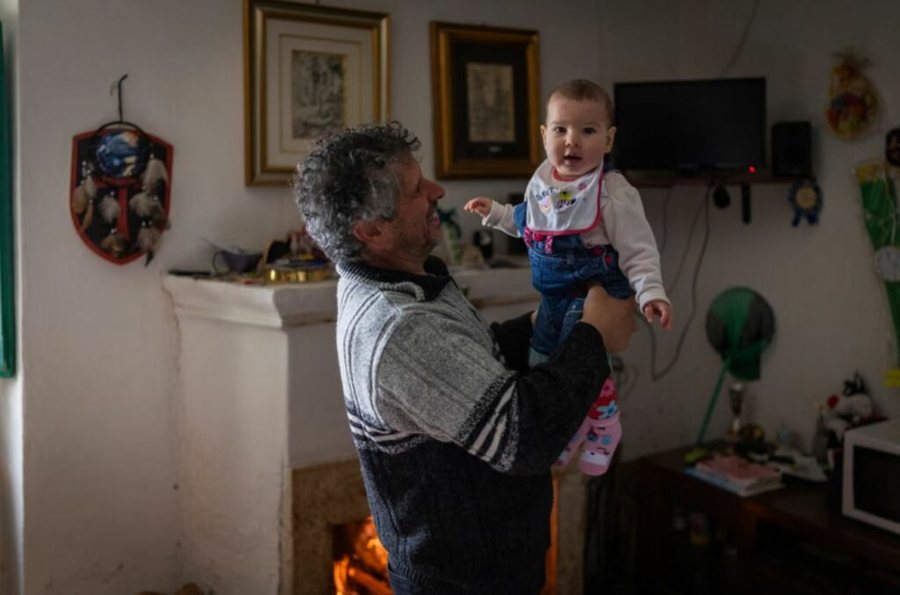 N&euml; nj&euml; fshat t&euml; Italis&euml; festojn&euml; lindjen e