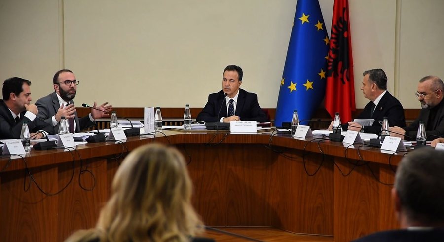 Mandati i Ballukut/ Kuvendi refuzon k&euml;rkes&euml;n e PD p&euml;r mbledhjen e