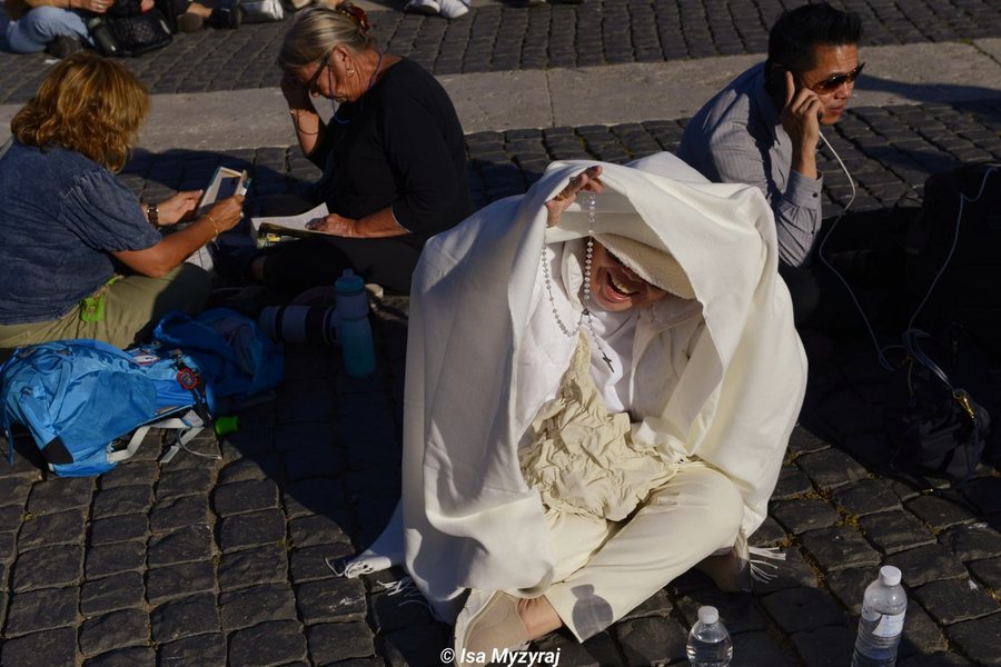 VNA &ndash; kronik&euml; pa hat&euml;r e nj&euml; viti shqiptar, midis