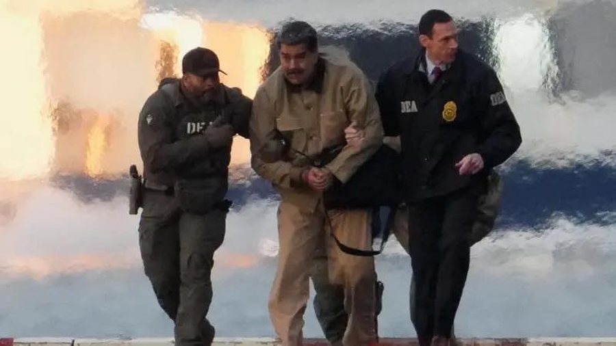 Me pranga në duar/ Momenti kur presidenti i Venezuelës, Nicolás