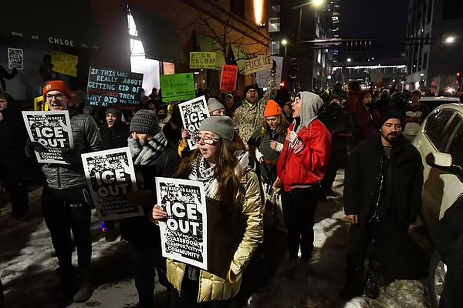 SHBA drejt shp&euml;rthimit social: Vrasja e nj&euml; aktivisteje nga agjenti i