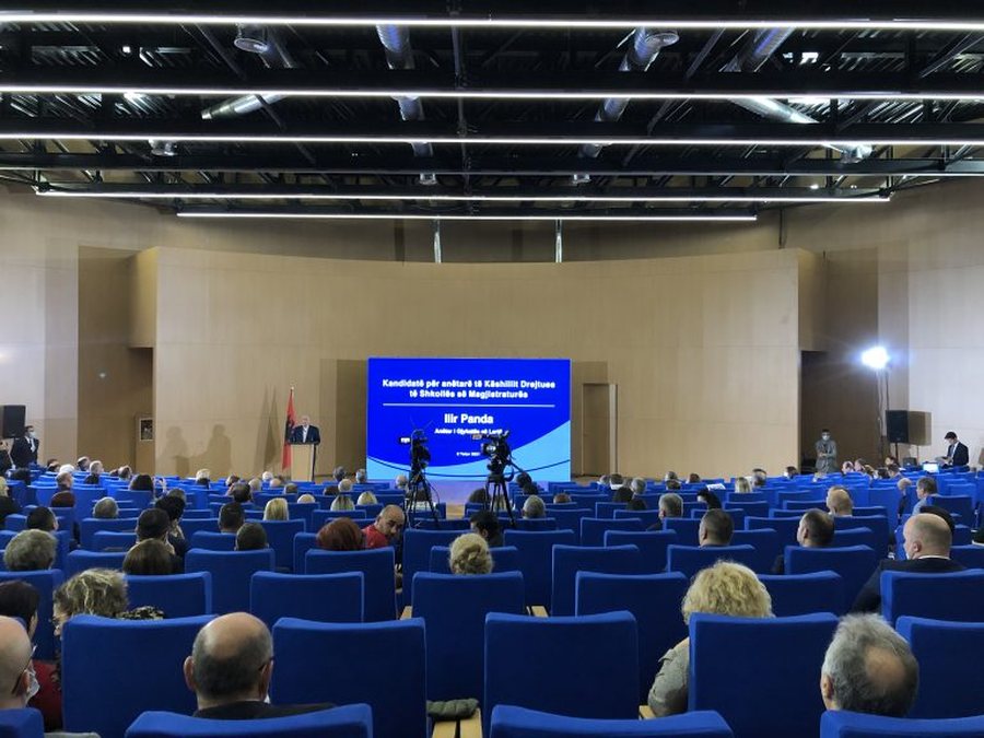 Shoqata e Gjyqtar&euml;ve kund&euml;rshton draftet e PS p&euml;r reform&euml;n