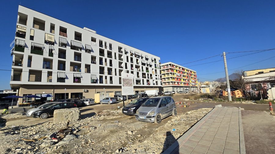 Rind&euml;rtimi n&euml; Kombinat, procesi n&euml; zon&euml;n e Kombinatit vijon