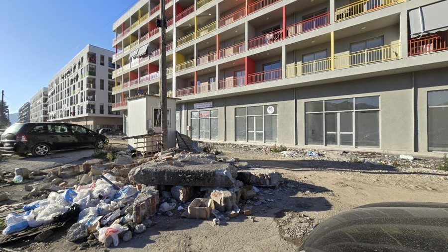 Rind&euml;rtimi n&euml; Kombinat, procesi n&euml; zon&euml;n e Kombinatit vijon