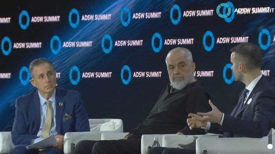 Nj&euml; tjet&euml;r &lsquo;batut&euml;&rsquo; i kthehet n&euml; bumerang