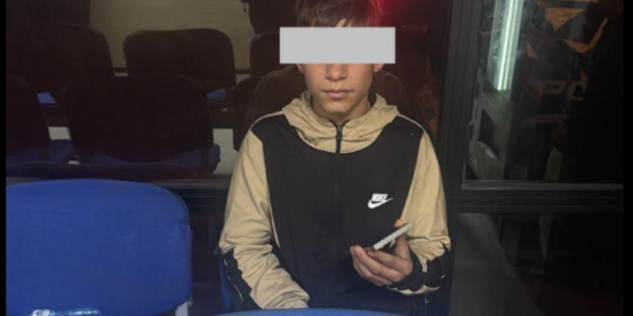 Nj&euml; i mitur mes t&euml; shoq&euml;ruarve pas protest&euml;s s&euml;