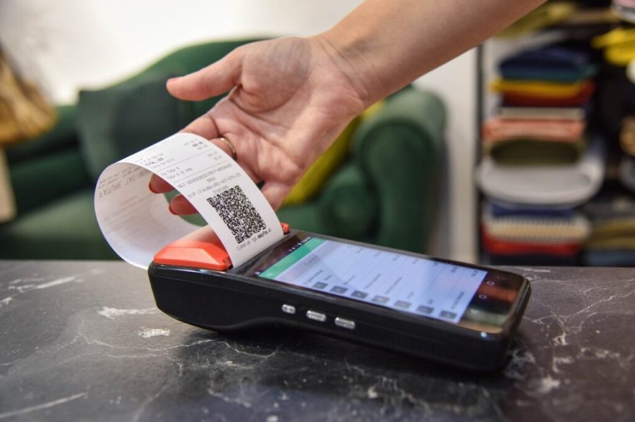 APL k&euml;rkon dialog dhe bashk&euml;punim p&euml;r funksionimin e sistemit