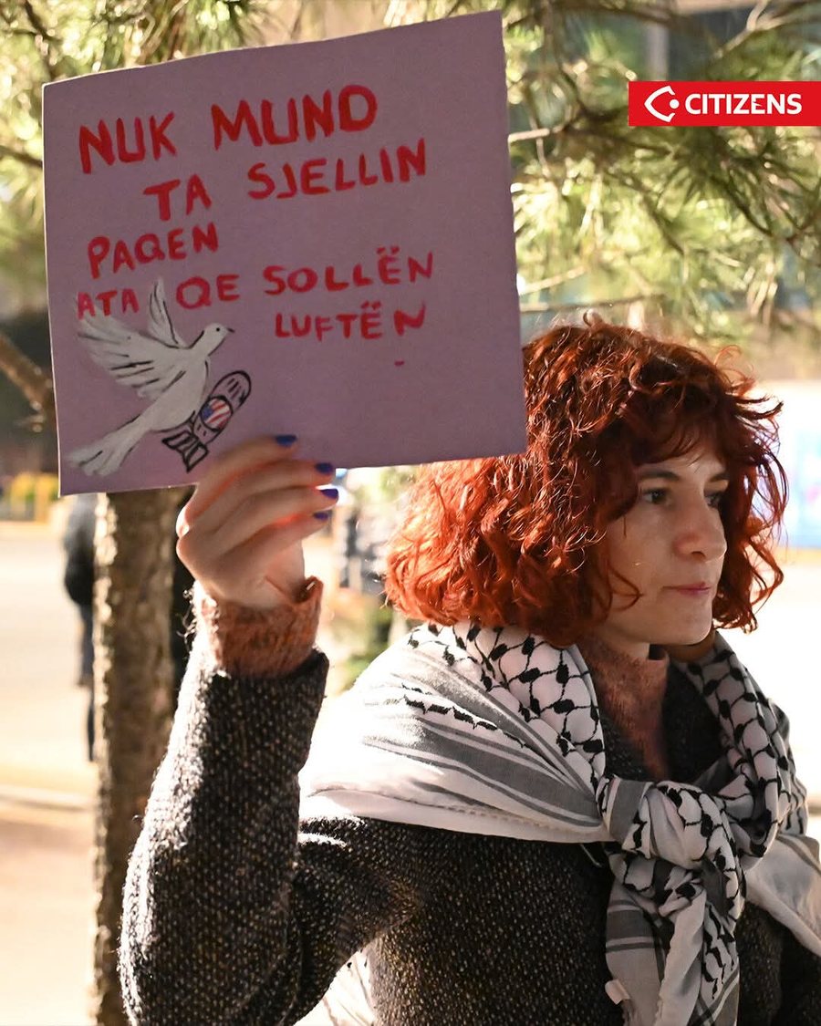 Protesta pro Palestin&euml;s, policia shoq&euml;ron dy aktivist&euml;t