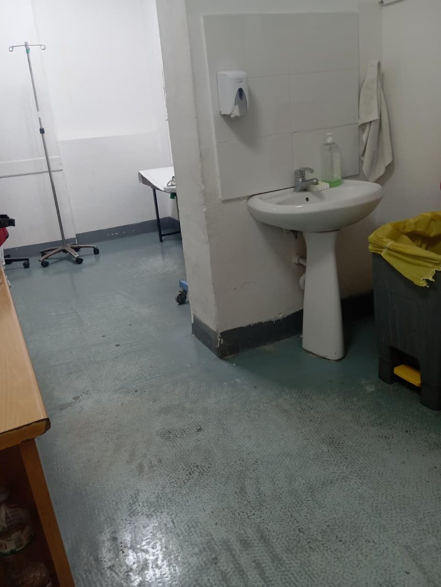 Higjiena n&euml; urgjenc&euml;n e spitalit t&euml; Kor&ccedil;&euml;s n&euml;