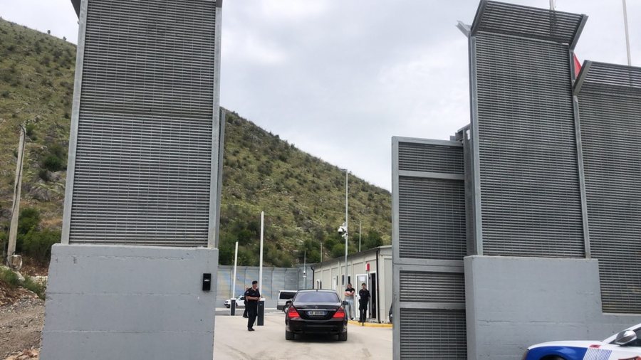 Historia e Hamid: Nj&euml; tregim mbi vdekjen dhe rr&euml;shqitjen e