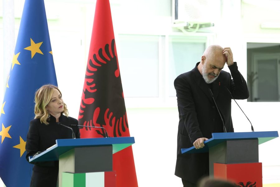 Historia e Hamid: Nj&euml; tregim mbi vdekjen dhe rr&euml;shqitjen e