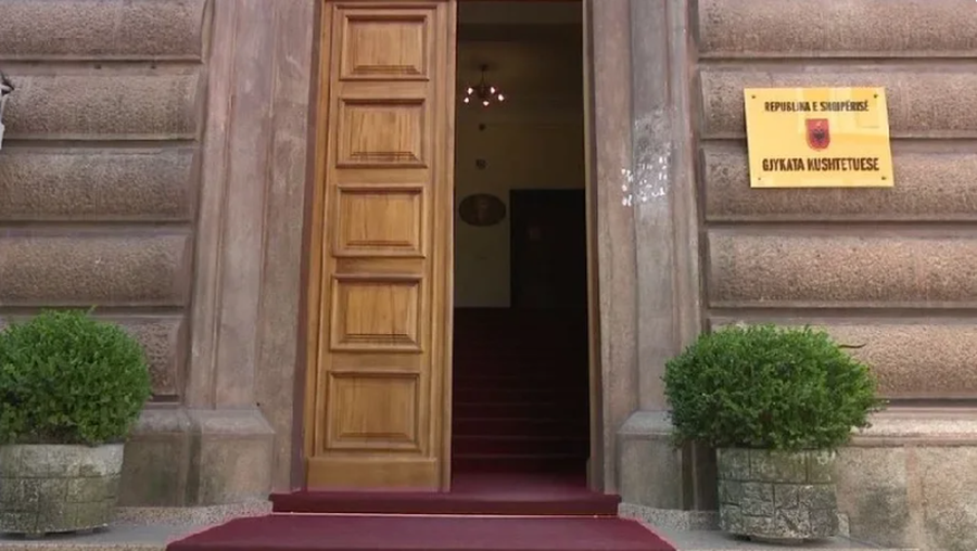 Standardet q&euml; po i rr&euml;shqasin Gjykat&euml;s Kushtetuese&hellip;